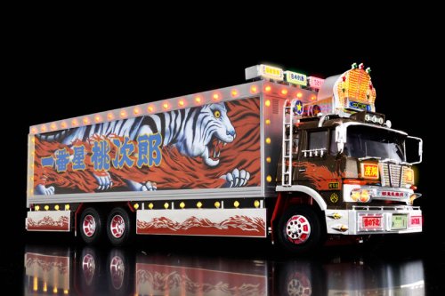 Amazon.co.jp: スカイネット 1/32 RC トラック野郎 No.07 一番星北へ