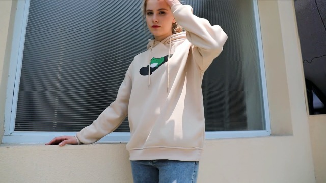 Amazon.com: KEEVICI Women's Cute Sweatshirts Skateboarding Frog