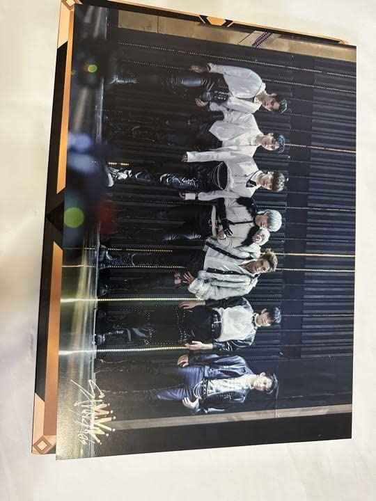 Amazon.co.jp: Stray Kids スキズ kingdom キングダム 写真集 フォト