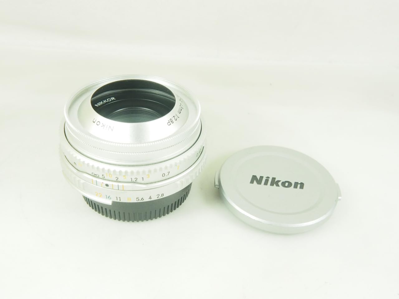 Amazon | Nikon MFレンズ Ai 45mm F2.8P silver | 一眼レフカメラ 通販