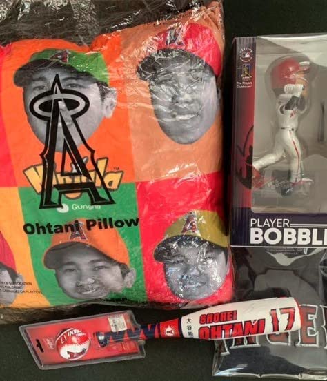 Amazon.co.jp: 大谷翔平 ボブルヘッド ピロー 限定 Tシャツ他 : おもちゃ