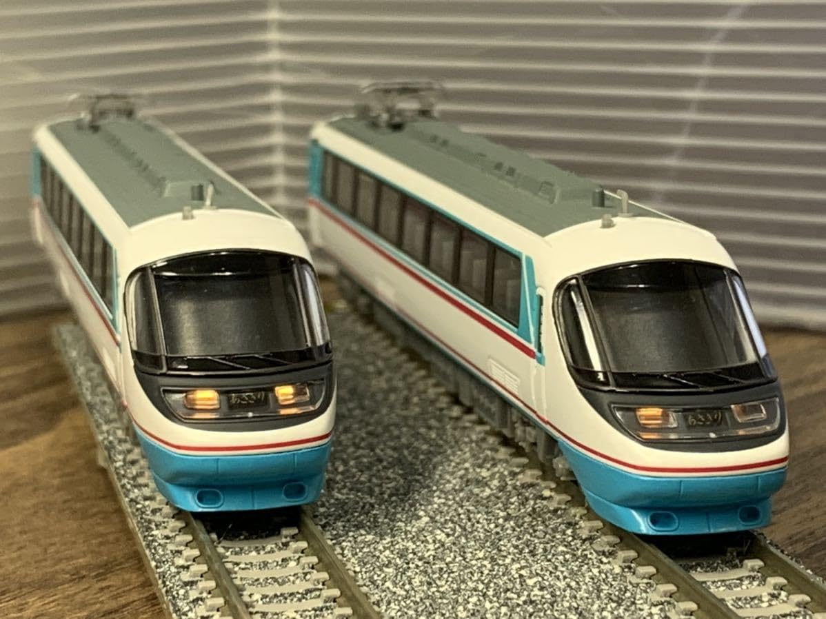 Amazon.co.jp: 車番選択式！ MODEMO NP501 小田急ロマンスカー 20000形