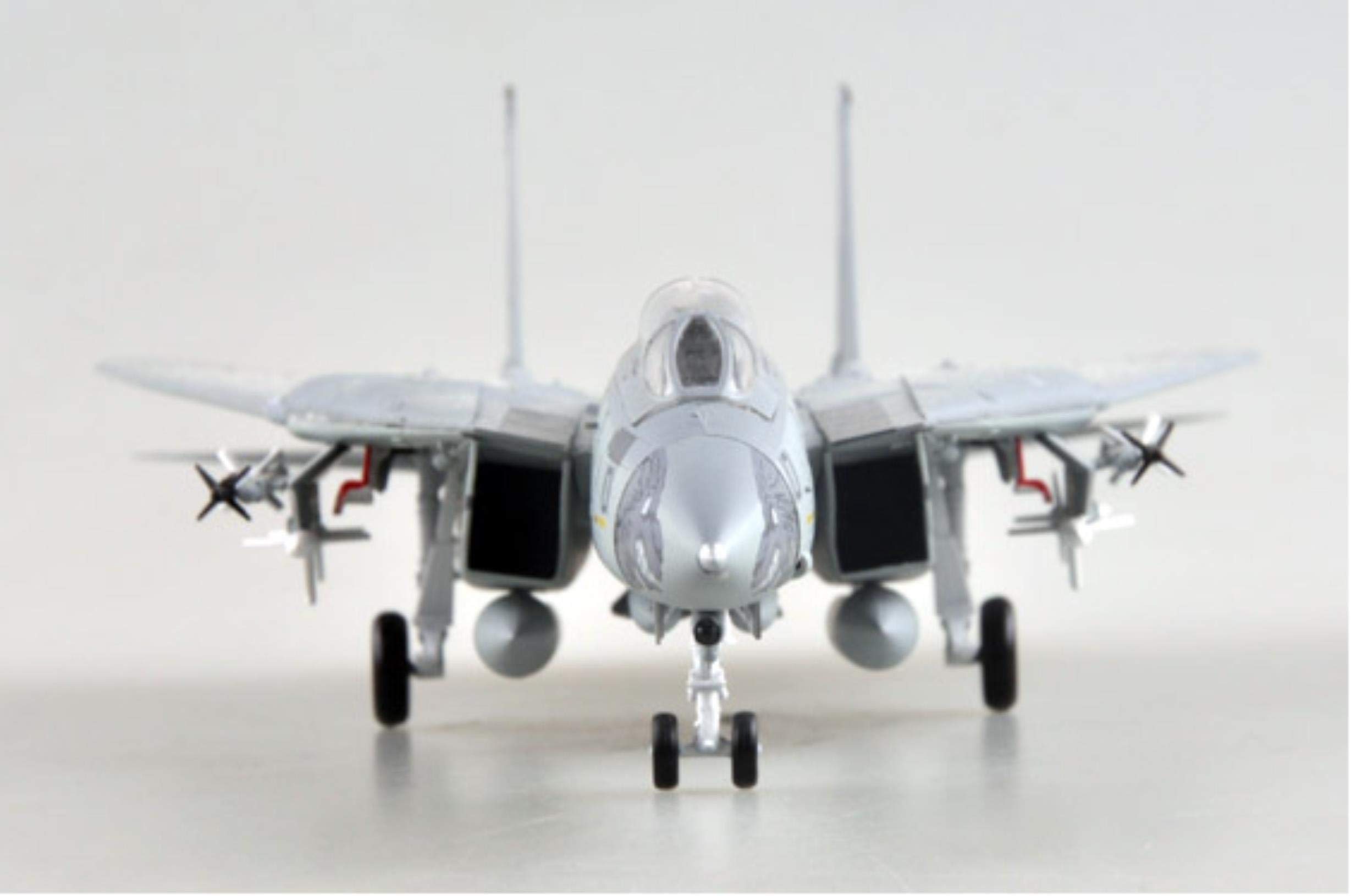 Amazon | 1/72 完成品 37192 グラマン F-14D トムキャット 第213戦闘