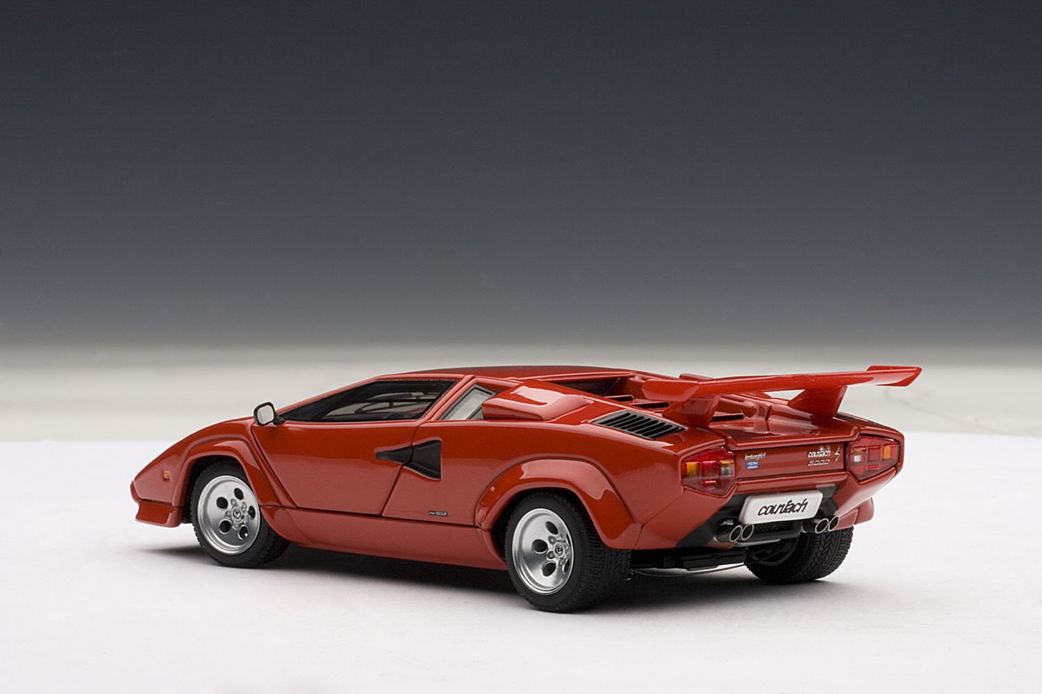 Amazon.co.jp: AUTOart 1/43 ランボルギーニ カウンタック 5000S