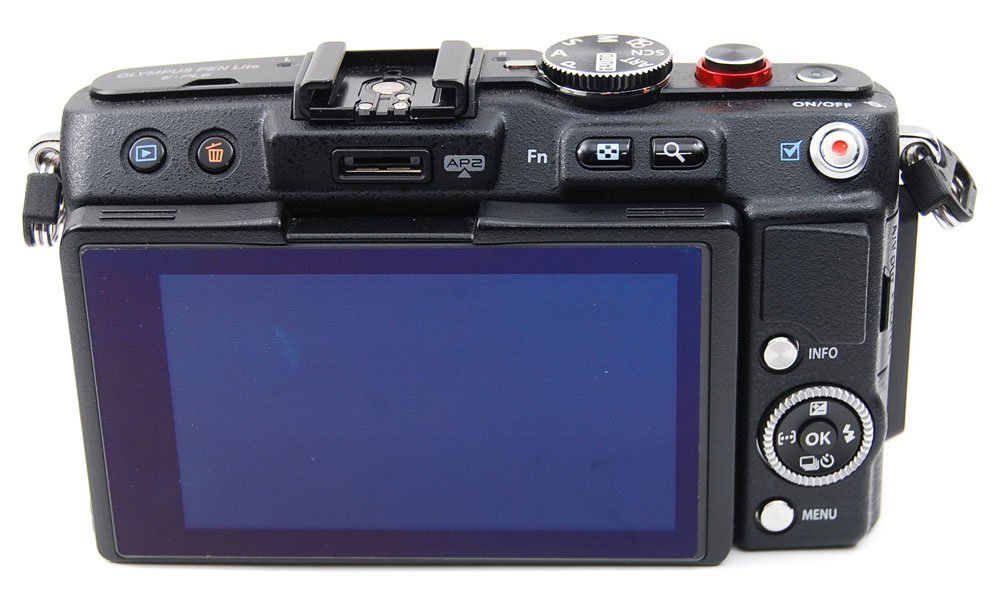 Amazon | OLYMPUS ミラーレス一眼 PEN Lite E-PL6 ダブルズームキット