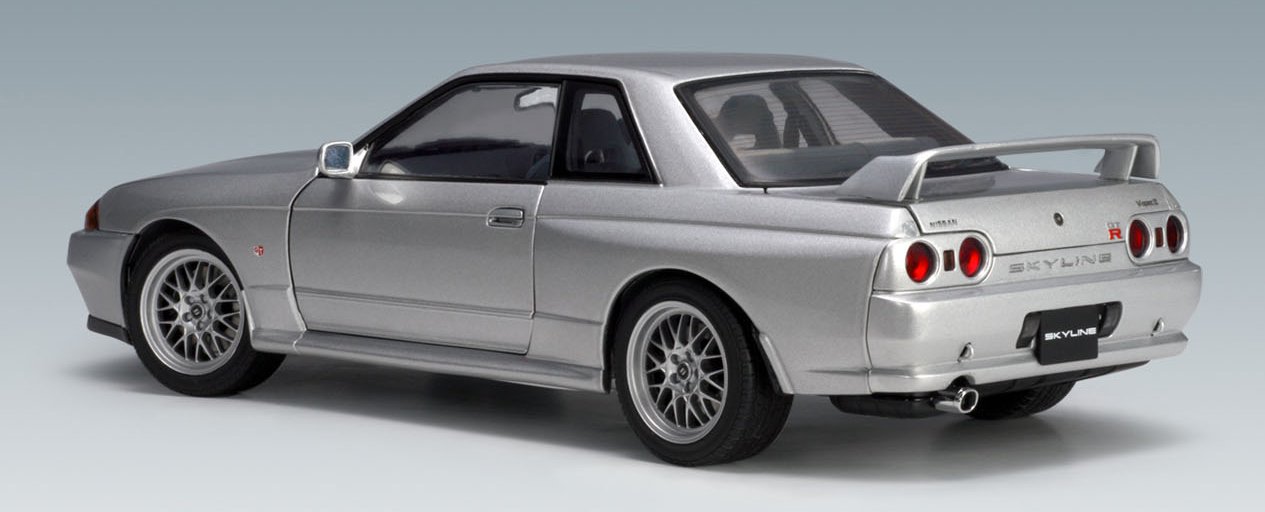 Amazon | AUTOart 1/18 日産 スカイライン GT-R (R32) VスペックII