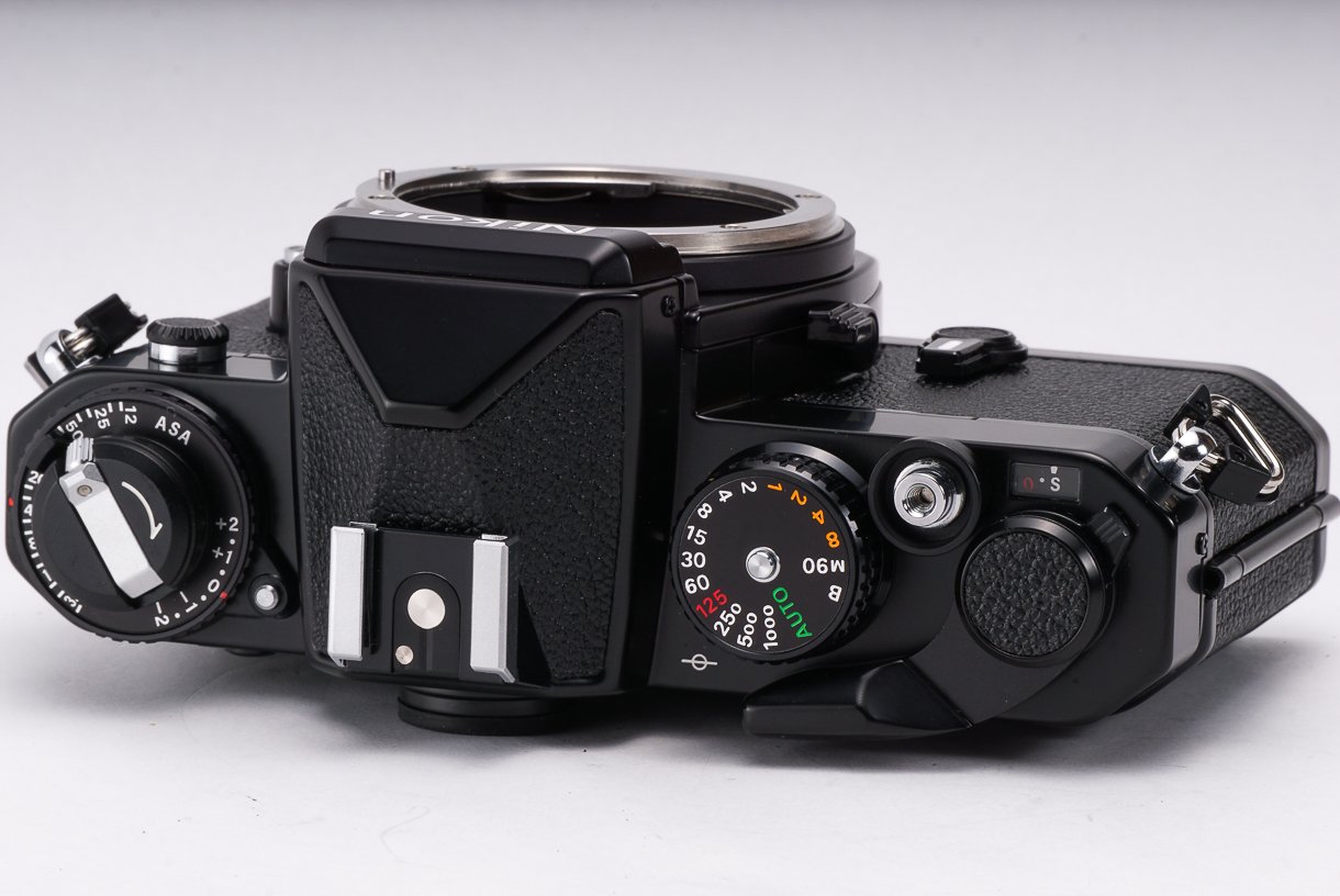 Amazon | nikon FE ブラック | 一眼レフカメラ 通販