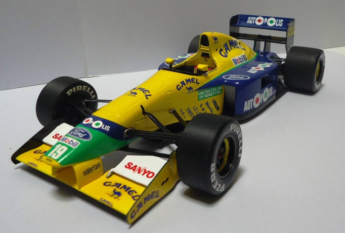 Amazon.co.jp: ☆キャメル仕様☆1/18 ベネトン B191 ミハエル