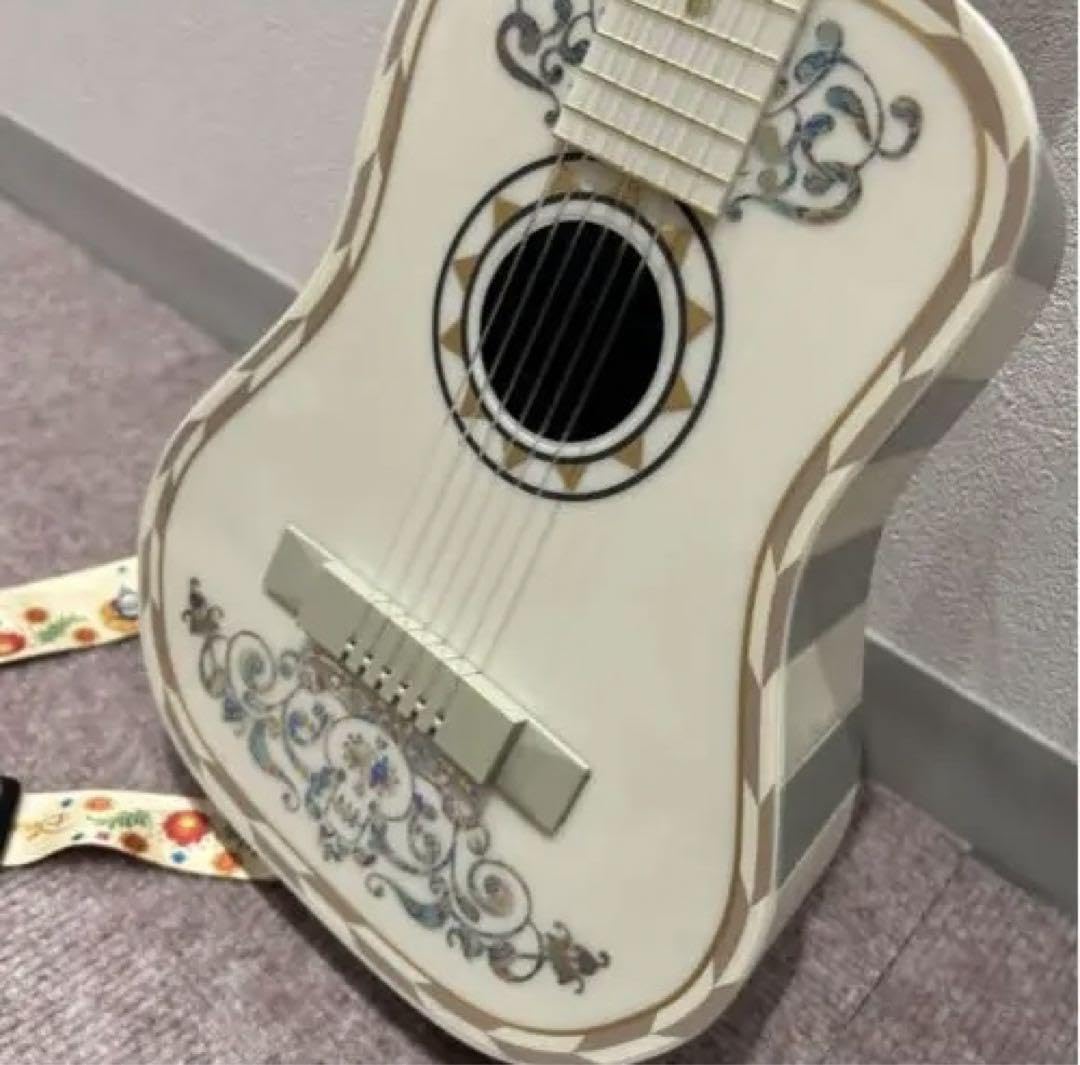 ディズニーパーク リメンバーミーCOCOギター ポップコーン 海外限定