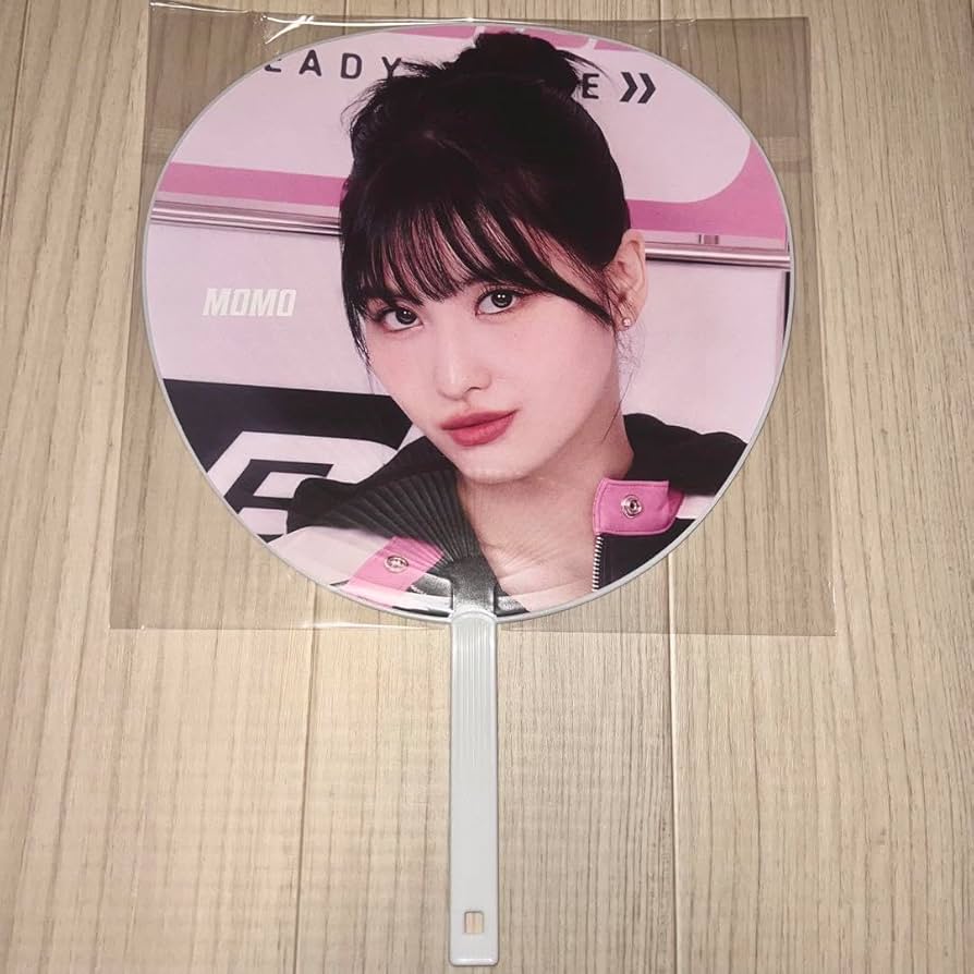 Amazon.co.jp: TWICE モモ うちわ READY TO BE : ホーム＆キッチン