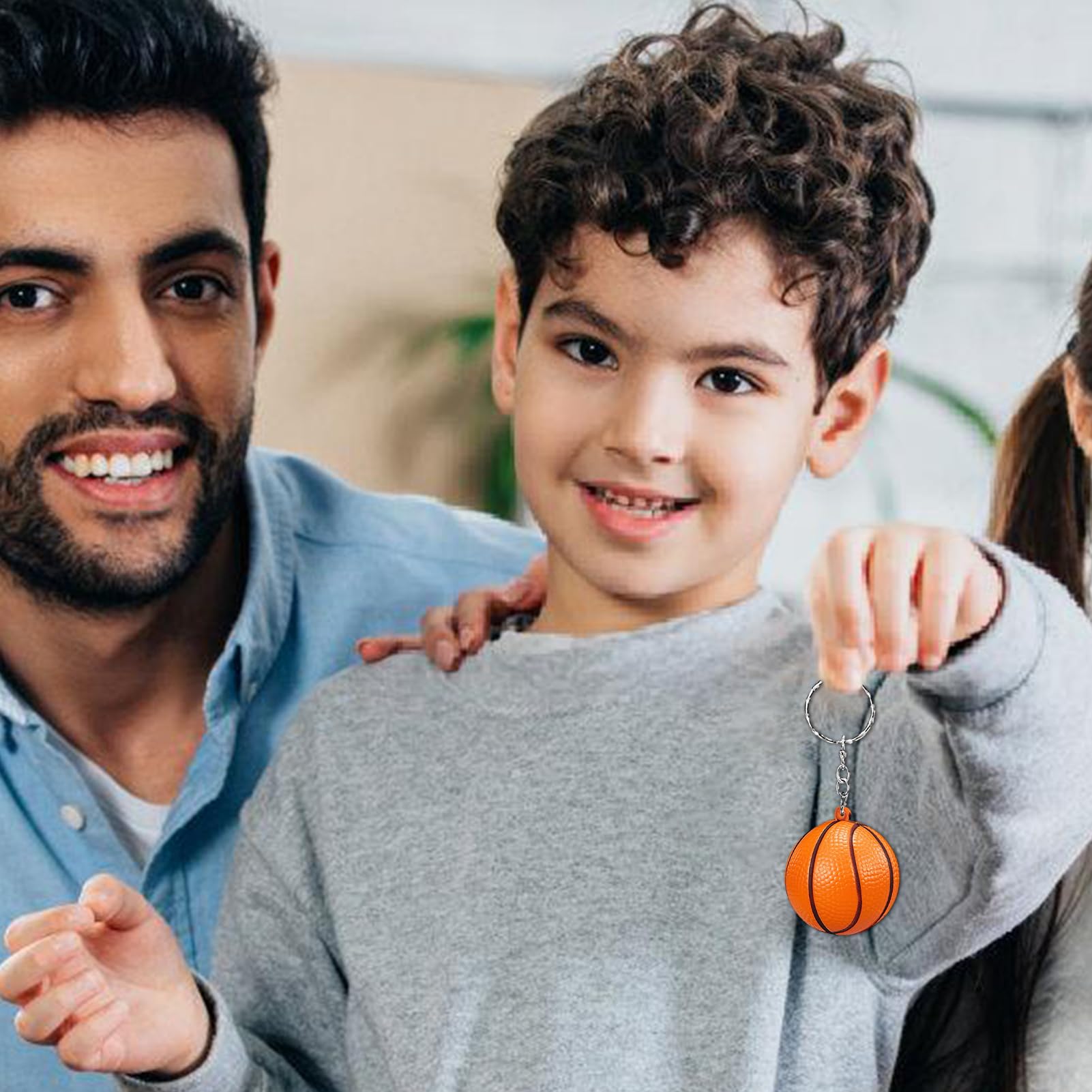 Amazon.co.jp: [TOWOTO] バスケットボール キーチェーン バスケ