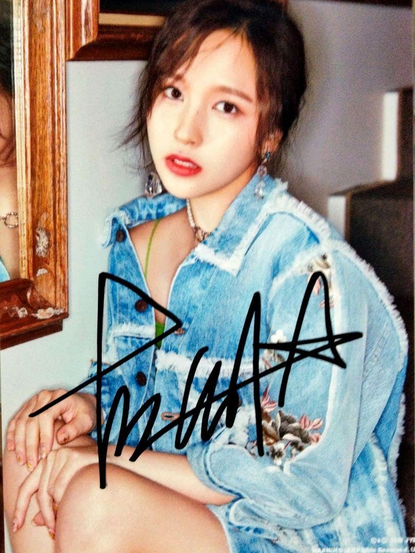 Amazon.co.jp: ミナ直筆サイン入り2Lサイズ写真…MINA…TWICE… : おもちゃ