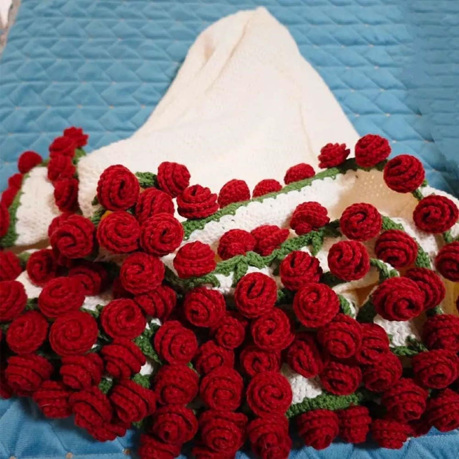Amazon｜フラワーブーケブランケット。ハンドメイドかぎ針編みのローズ