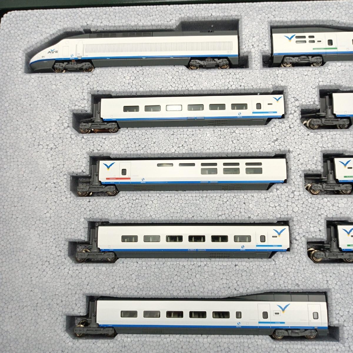 Amazon.co.jp: KATO カトー Nゲージ 10719-1 AVE Serie 100 conjunto