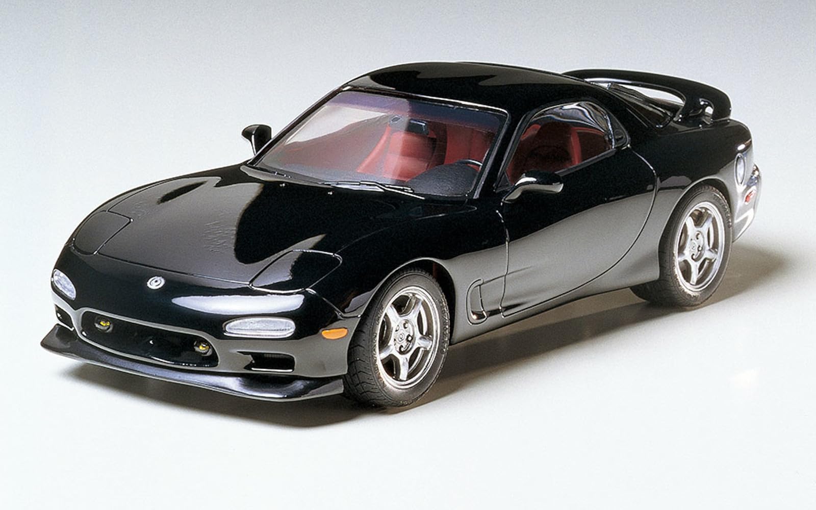 Amazon.com: Tamiya Mazda RX-7 R1-1/24 Scale Model Kit 24116 : Arts