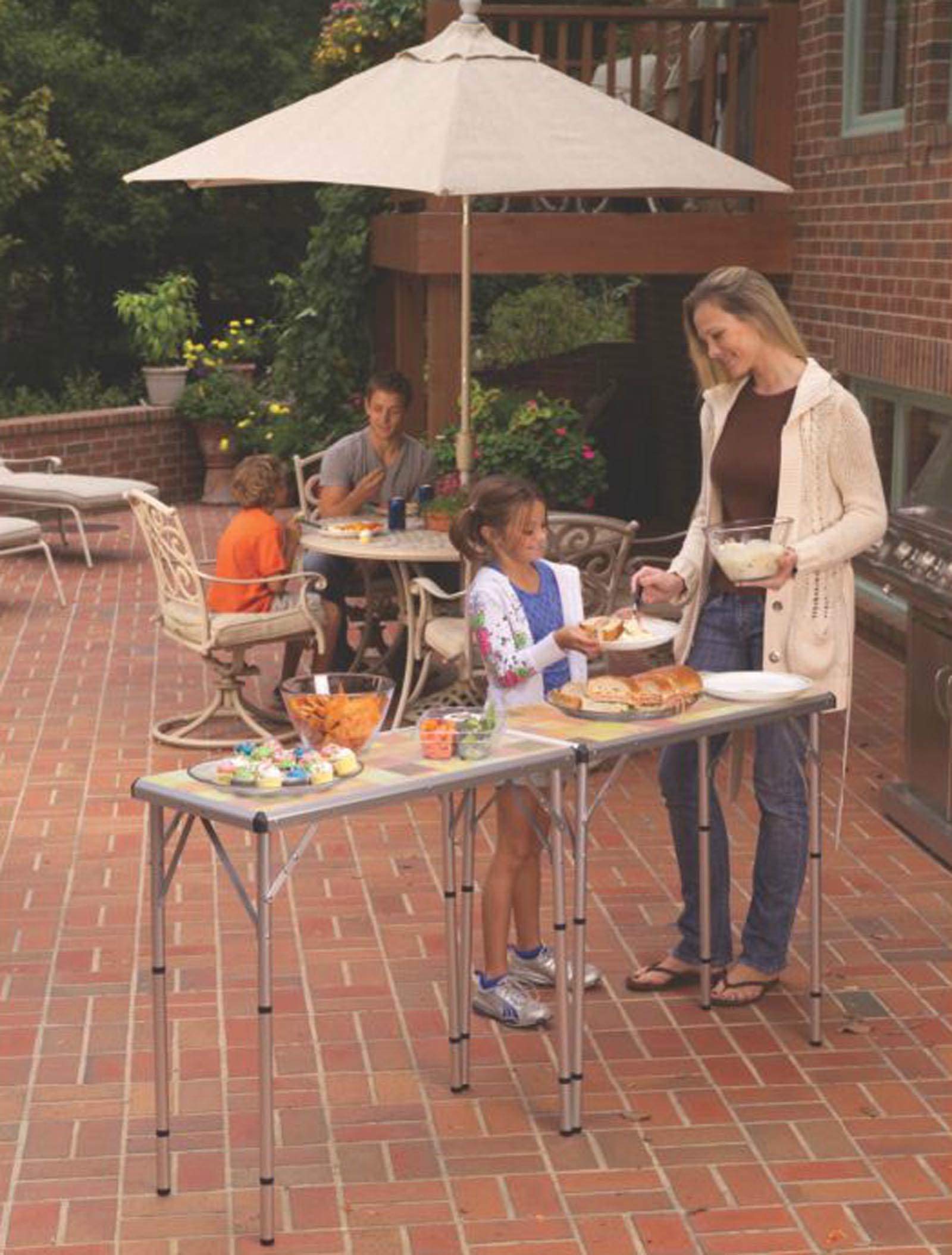 Amazon.com : Coleman 4-in-1 Outdoor Folding Table, Lightweight