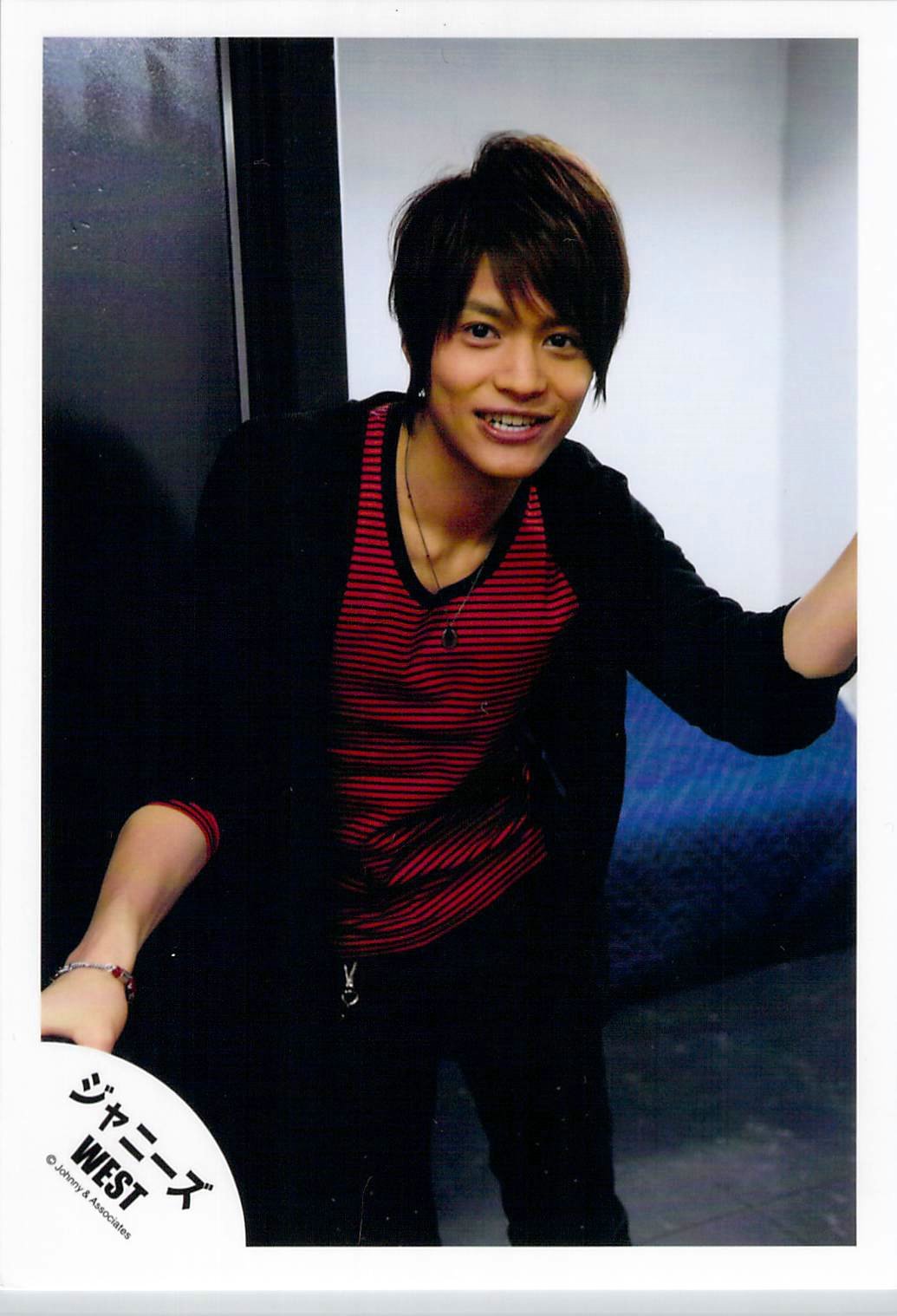 Amazon.co.jp: ジャニーズWEST・【公式写真】・中間淳太・生写真