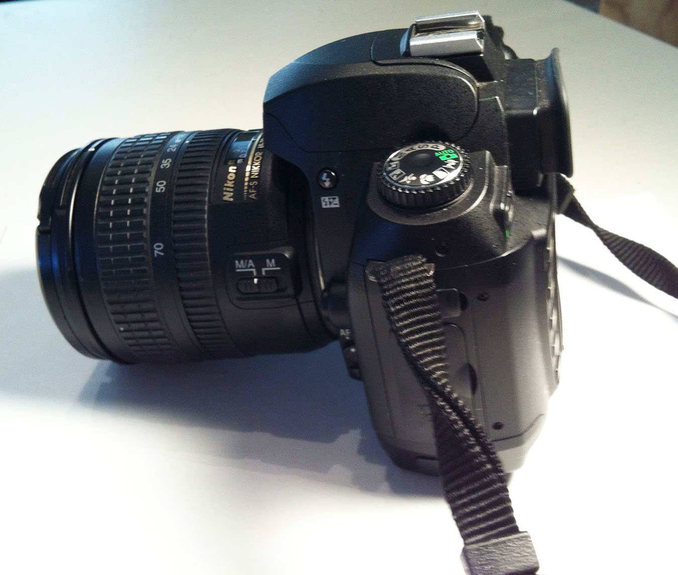 Amazon.com : Nikon D70S 6.1MP Digital SLR Camera Kit with 18-70mm