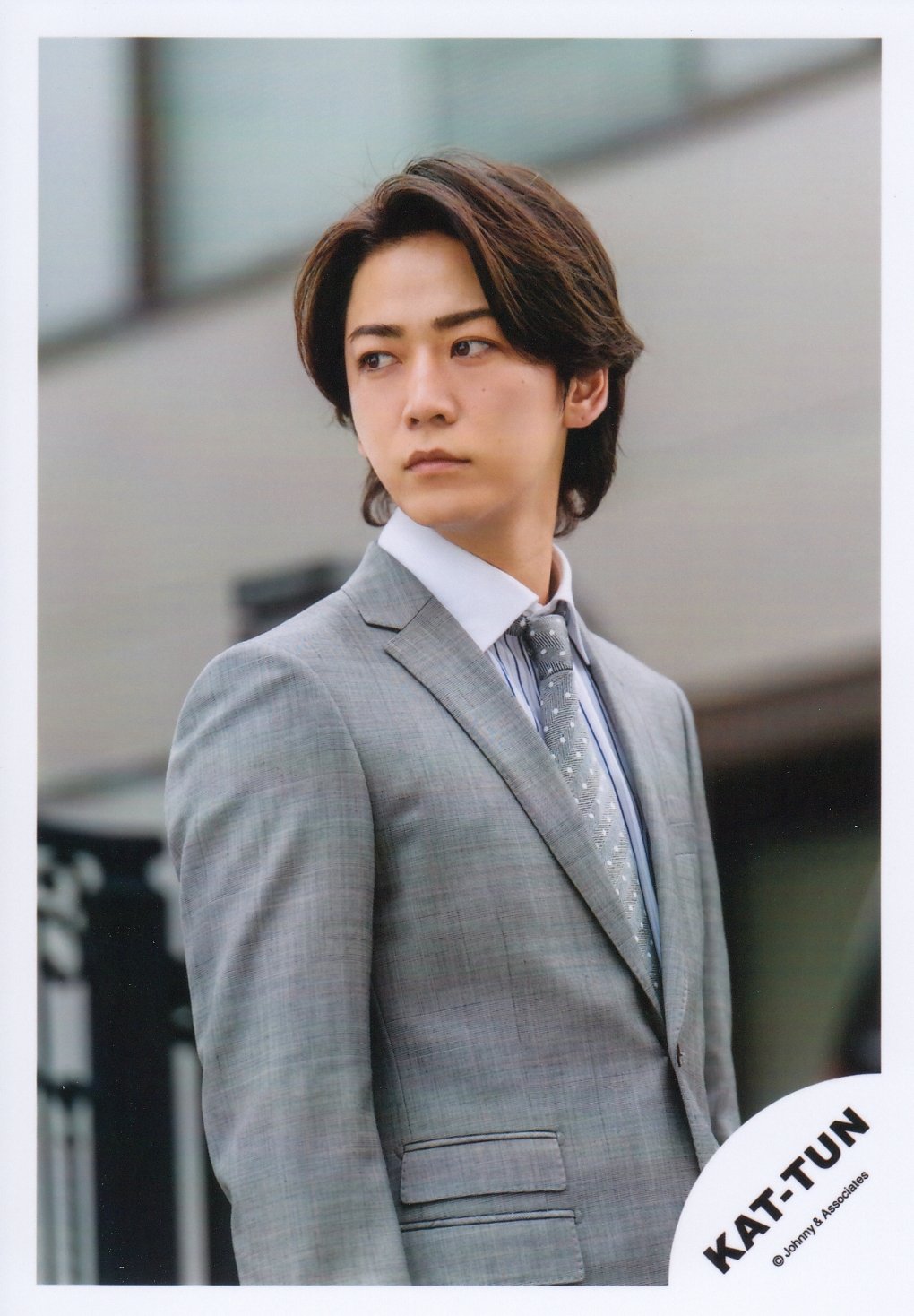 Amazon.co.jp: KAT-TUN 公式生写真 （亀梨和也）KA00169 : おもちゃ