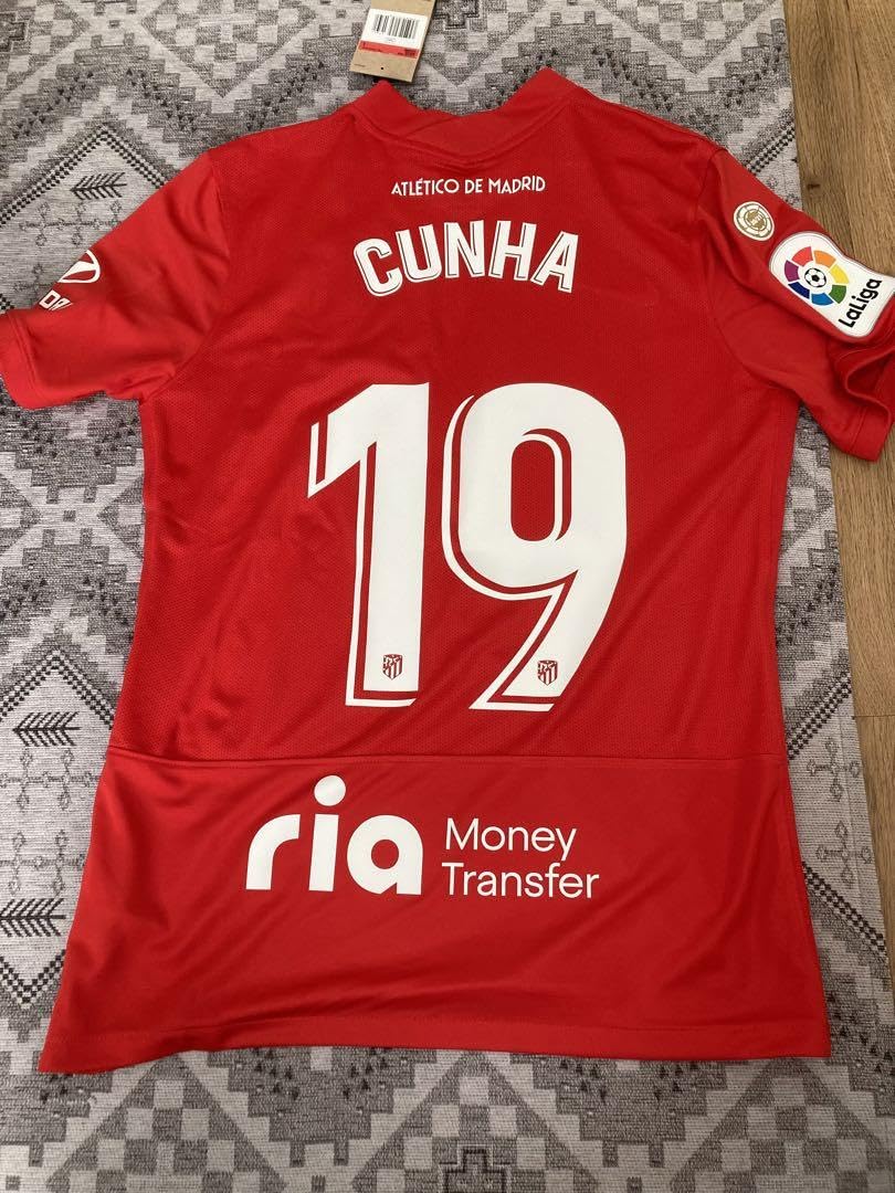 Amazon.co.jp: アトレティコ4thユニフォーム 限定 クーニャ L : おもちゃ