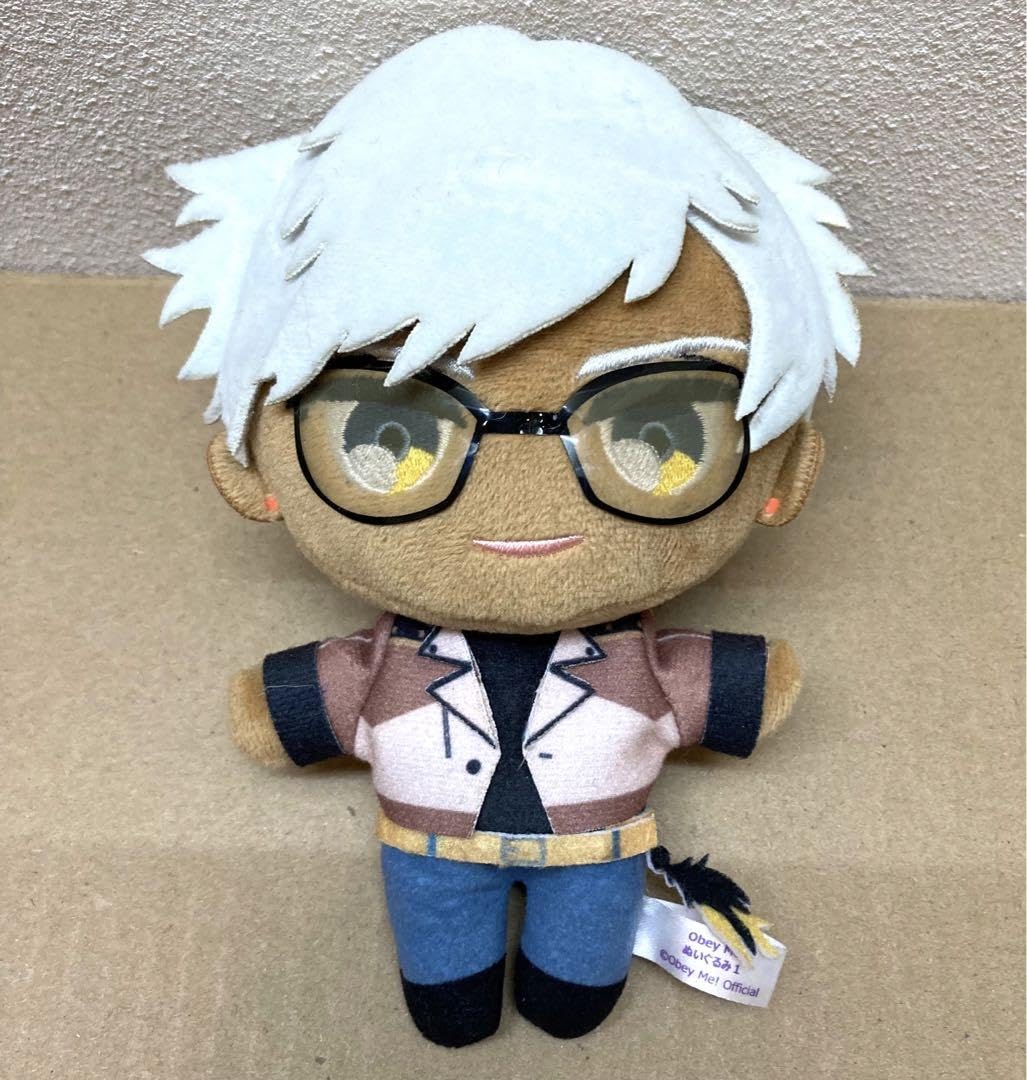 Amazon.co.jp: Obey me ぬいぐるみ 限定 マモン おべいみー : おもちゃ