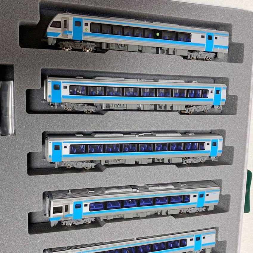 Amazon.co.jp: JR四国2000系 特急しおかぜ・いしづち7両セットKATO 10