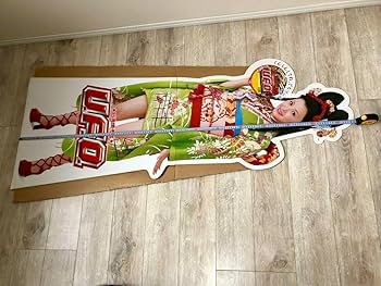 Amazon.co.jp: 松浦亜弥 あやや UFO ほぼ等身大パネル ポップ : おもちゃ