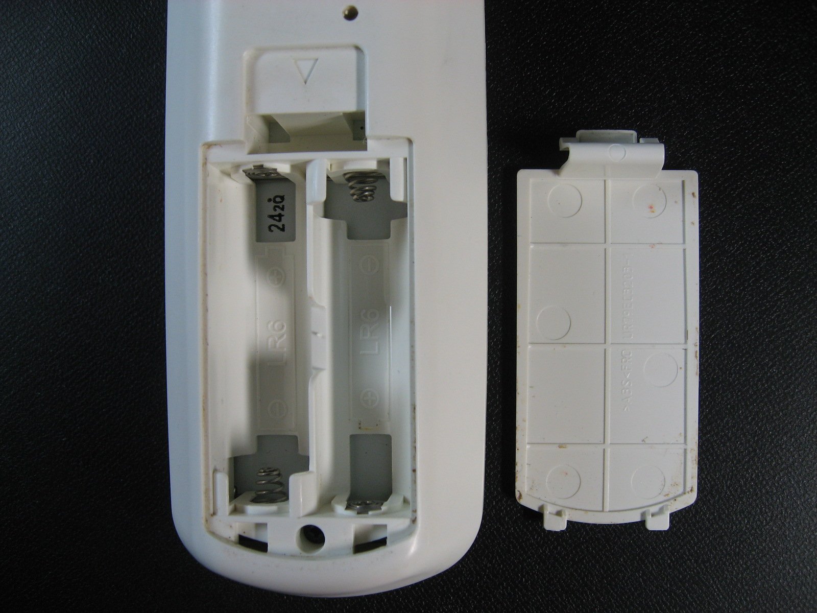 Amazon.co.jp: DAIKIN エアコンリモコン BRC4L101 : ホーム＆キッチン