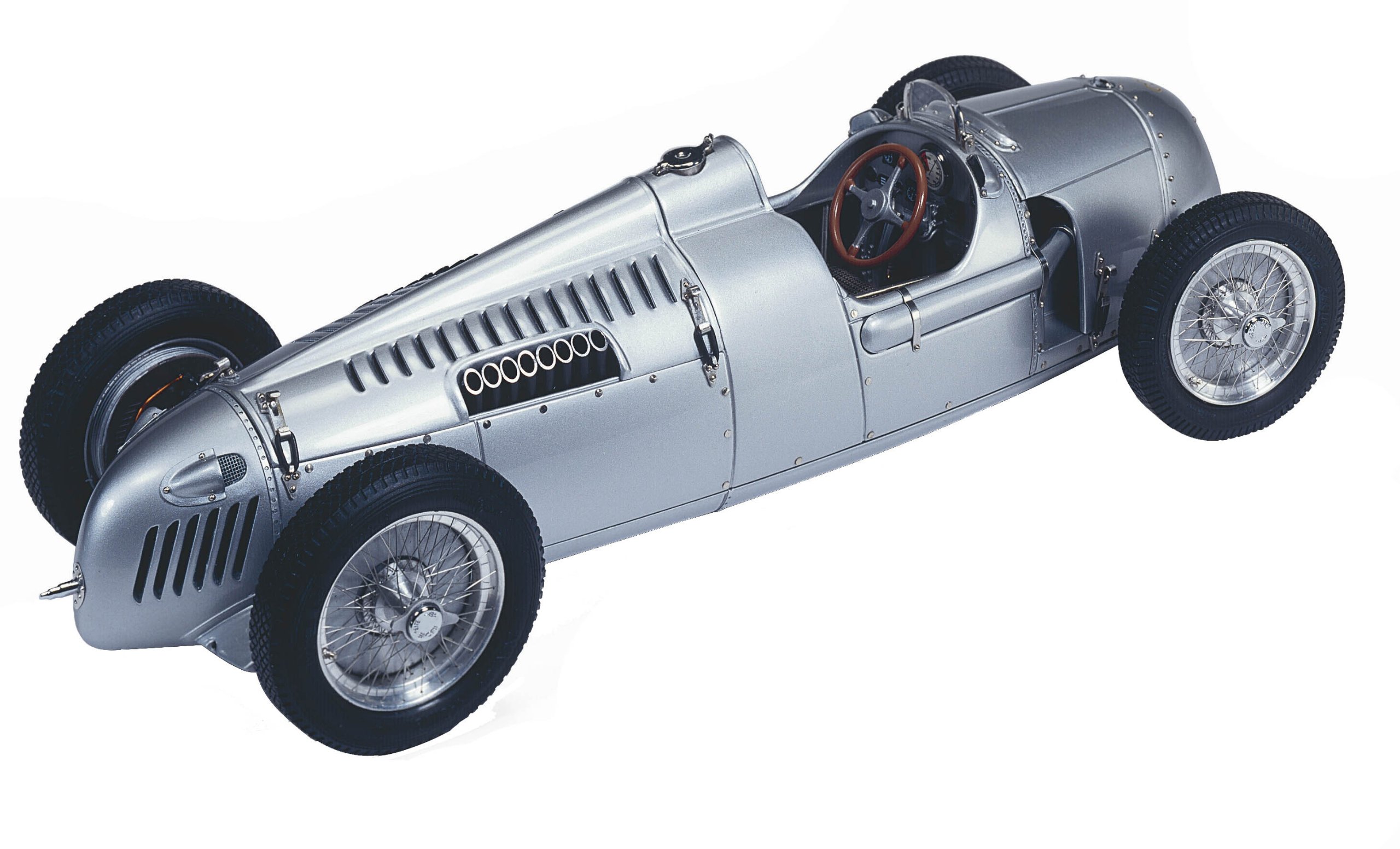 Amazon | CMC-クラシックモデルカー オートユニオンタイプC 1936 1:18