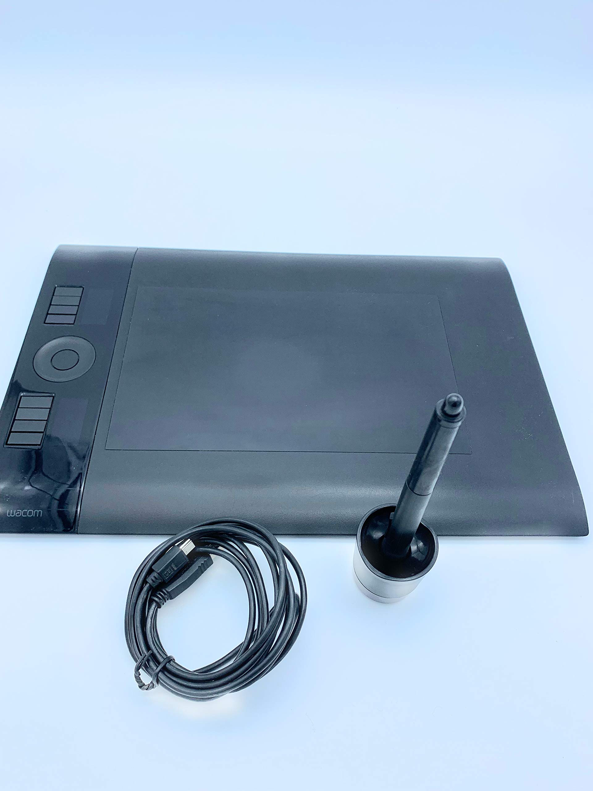 Amazon.co.jp: Wacom プロフェッショナルペンタブレット Mサイズ 紙と