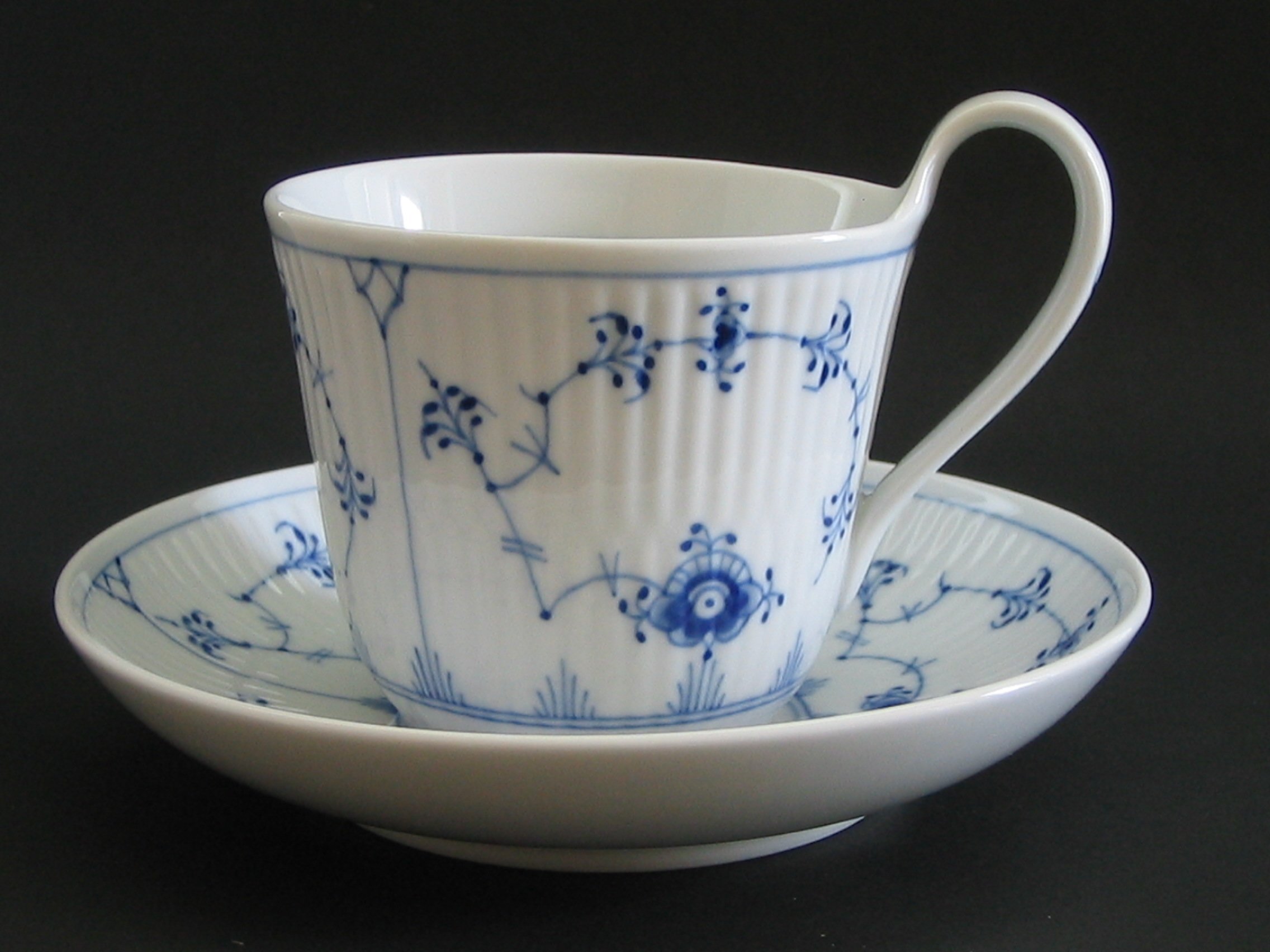 Amazon | ロイヤルコペンハーゲンブルーフルーテッド プレイン ティー