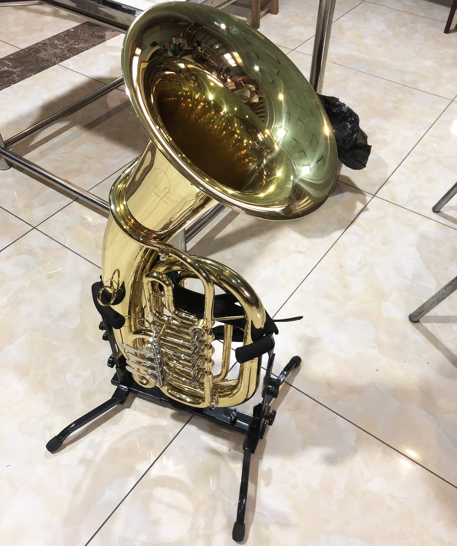 Amazon | チューバスタンド、折りたたみ式ユニバーサルシリコンパッド