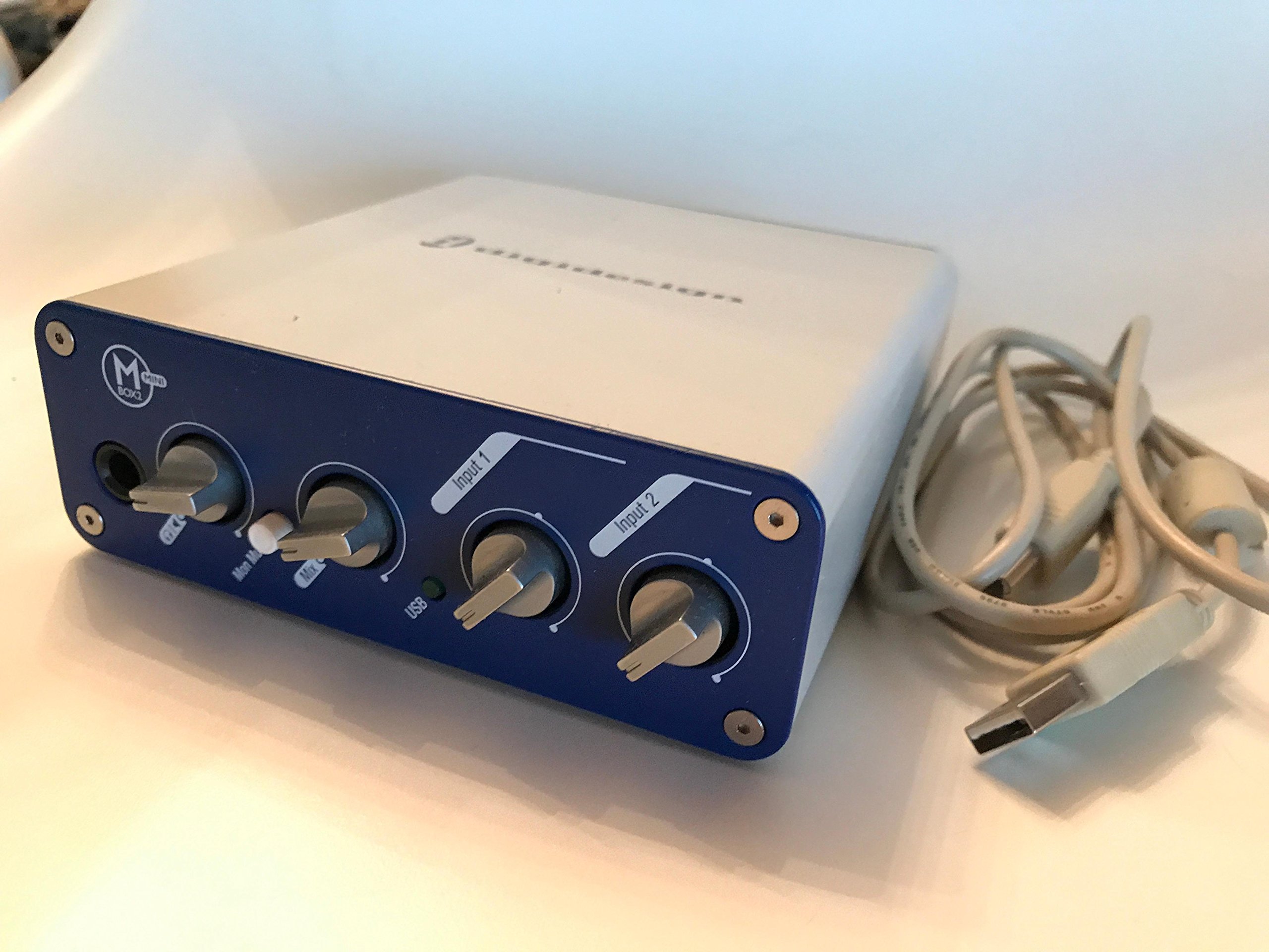 Amazon.co.jp: 【正規品】 AVID オーディオインターフェース Mbox 2