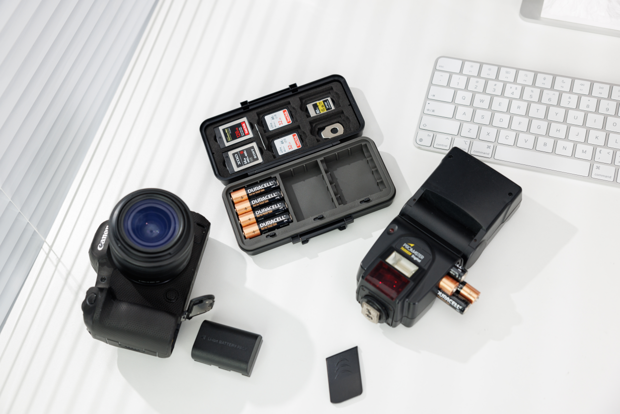 kenko ビデオカメラ バッテリー2個セット ケース、SDカード付き Amazon