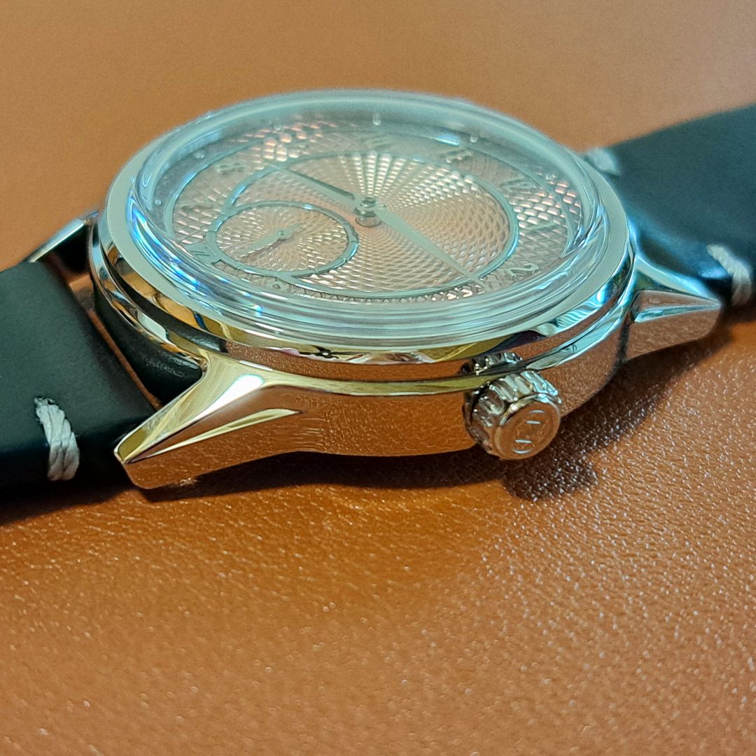 Zelos Nova v2 37mm Salmon (Swiss ETA Hand Wound Movement) – The