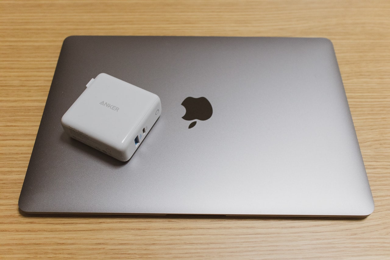 レビュー】Macとスマホを同時充電可能な「Anker PowerPort Speed+ Duo