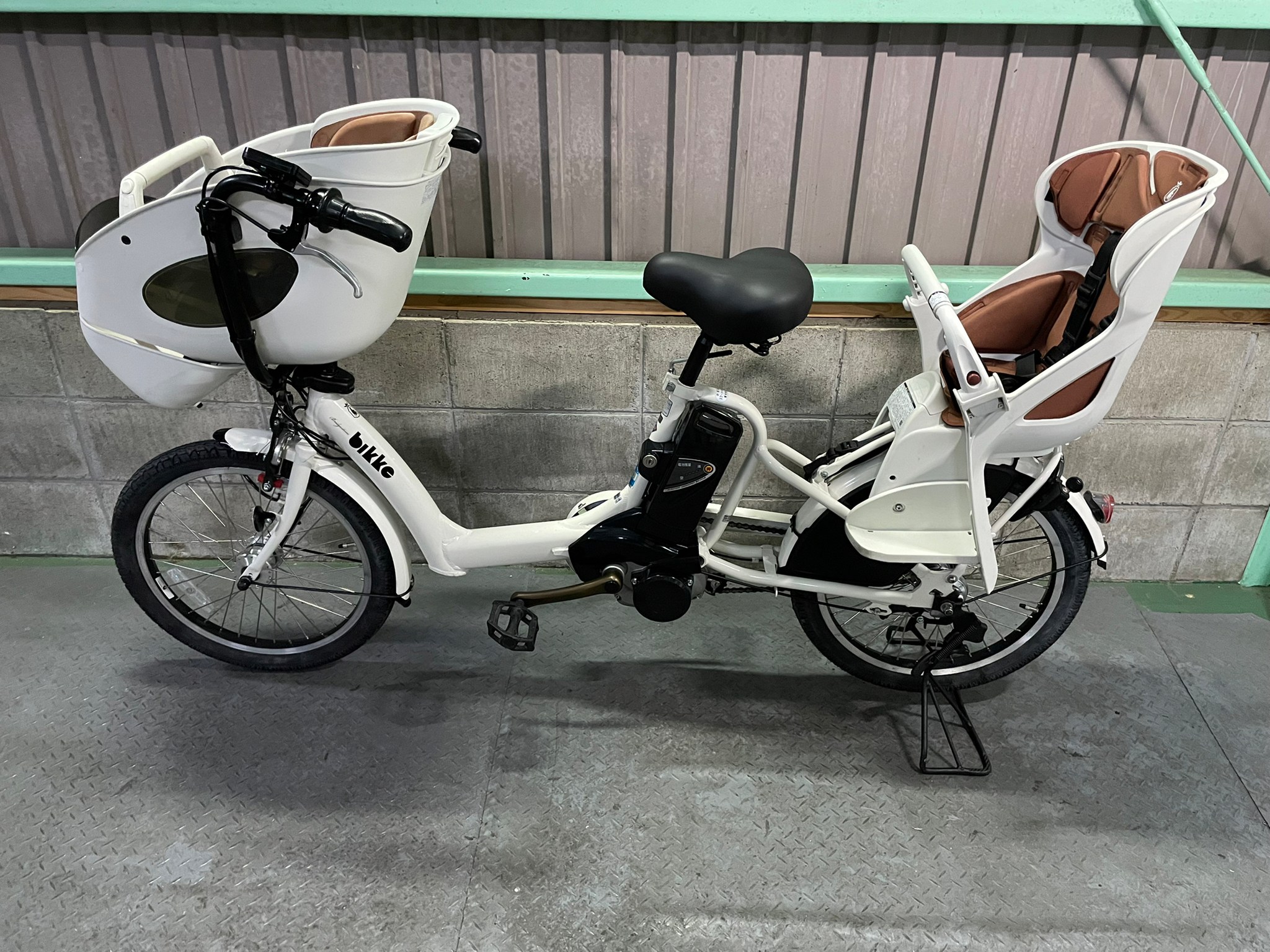 ブリヂストン bikke 2 e BK0C85 20型8.7AH 3段 白 ブリヂストン bikke