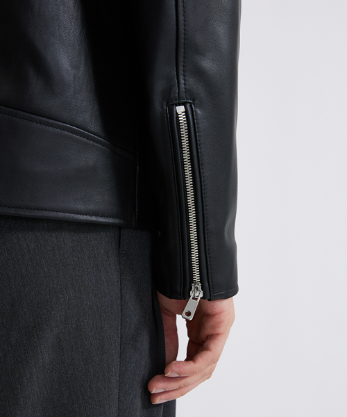 Z*様 UNITED TOKYO ラムレザー 3 美品 驚きの3万円台】前回も即完売