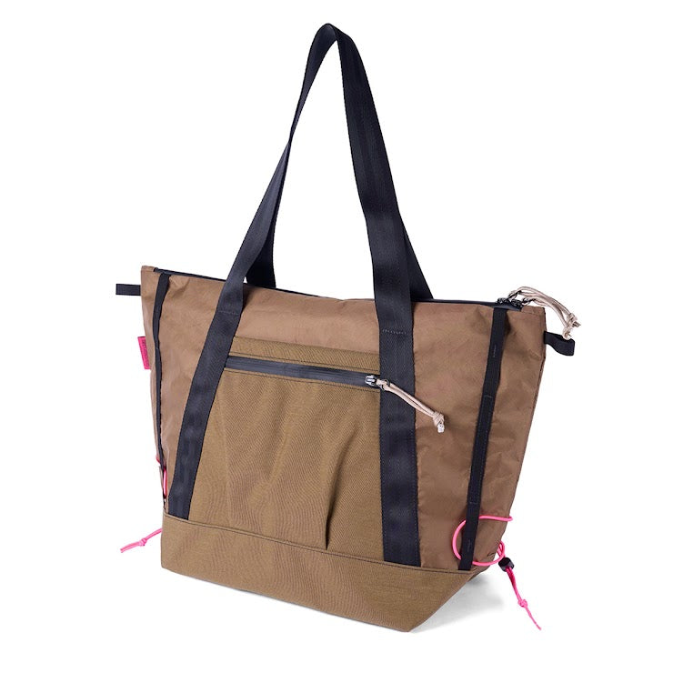 SWIFT INDUSTRIES ACME TECH TOTE (COYOTE) – BICYCLE STUDIO MOVEMENT