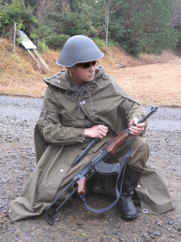 東ドイツ軍 レインドロップ迷彩ポンチョ (実物)│ナナシノミコト