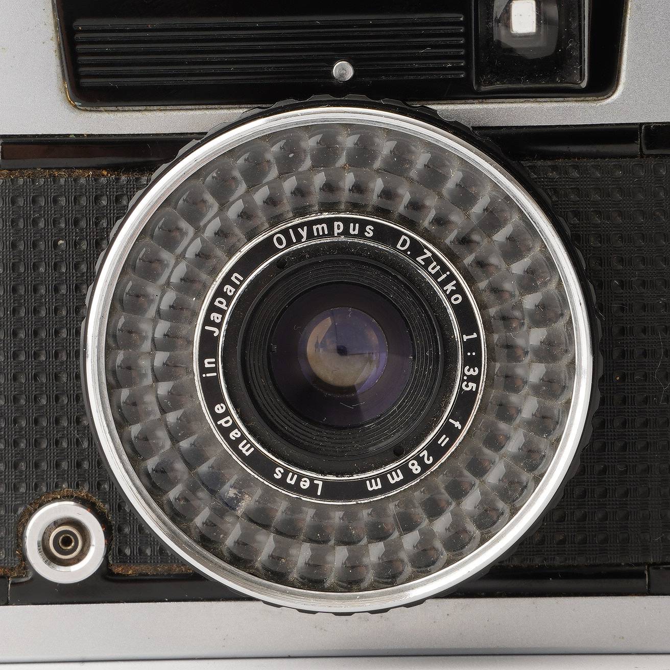 オリンパス Olympus PEN EE 3 / D.Zuiko 28mm F3.5 フラッシュ