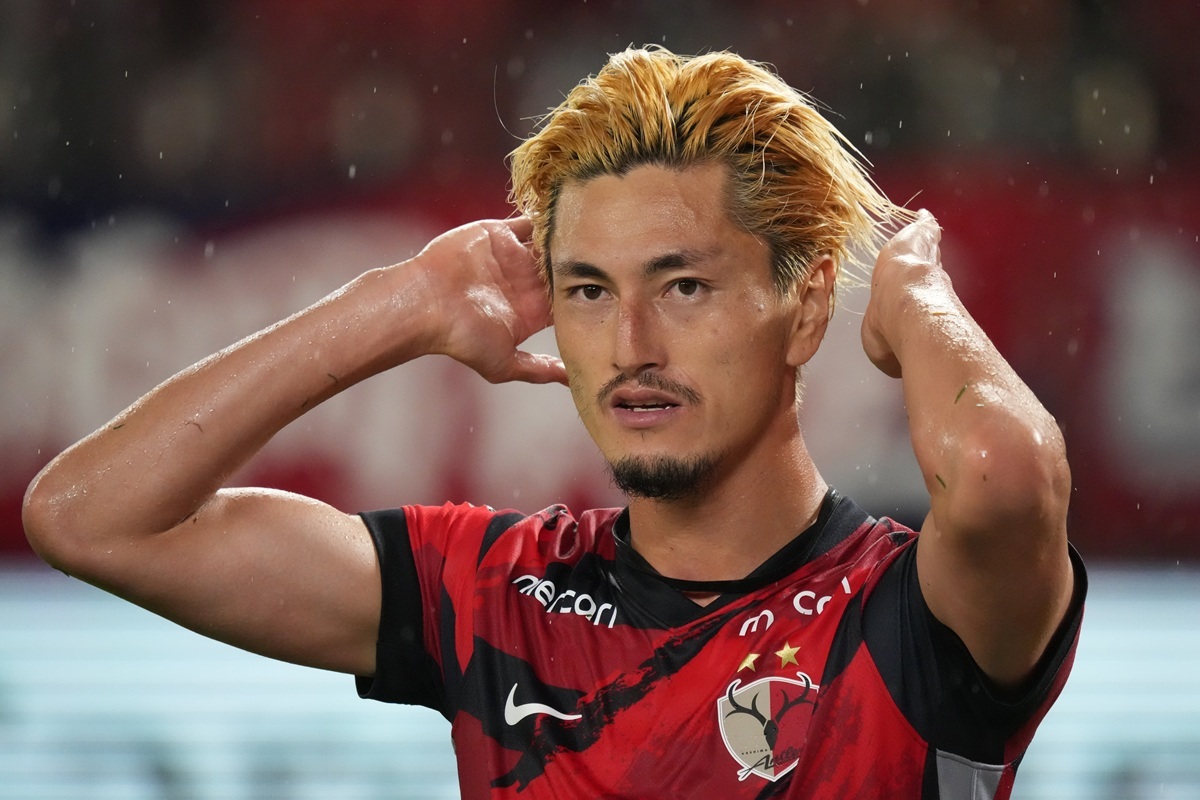 20251026-00796677-footballc-