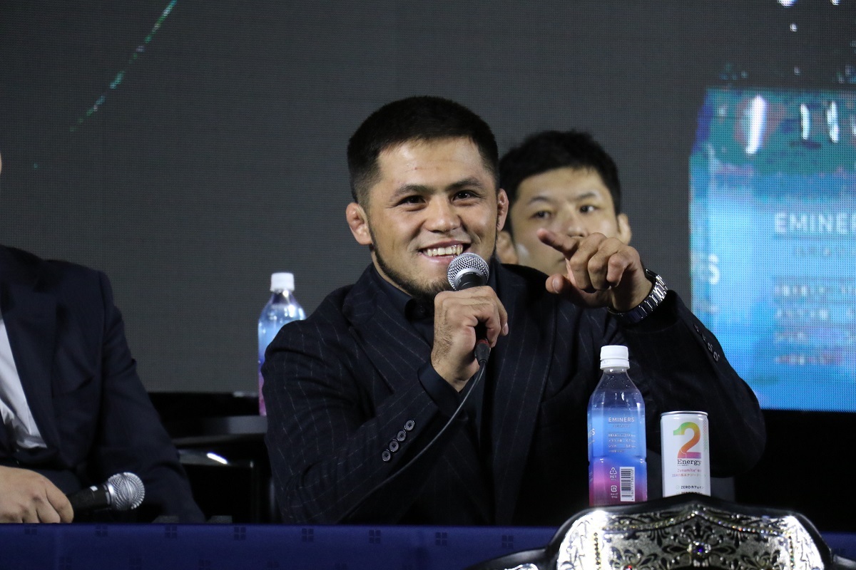 朝倉未来がフェザー級王者シェイドラエフに挑戦「覚悟は決まっている