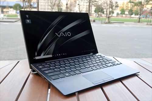 VAIO A12レビュー - 新機構の「倒れない2in1」! 使ってよかった意外な