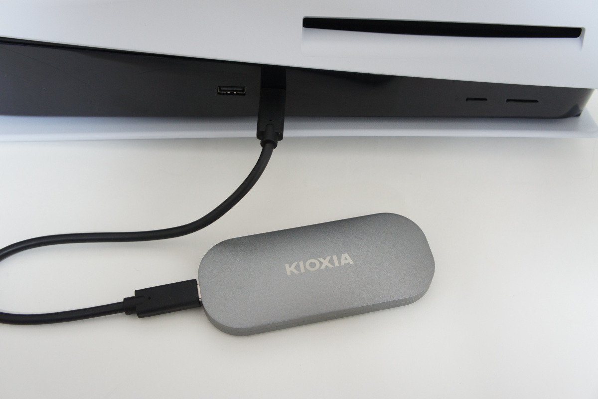 キオクシア「EXCERIA PLUS ポータブルSSD」を試す - 小さくても1,000MB