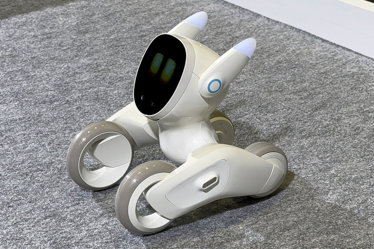 アンカーが投入するペットロボット「Loona Blue」ってなんだ? 実際に見