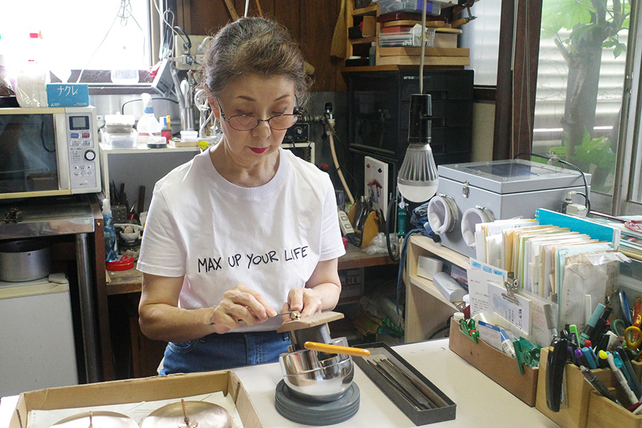 現代になじむデザイン性を持つ南部鉄器 鈴木盛久工房15代 熊谷志衣子