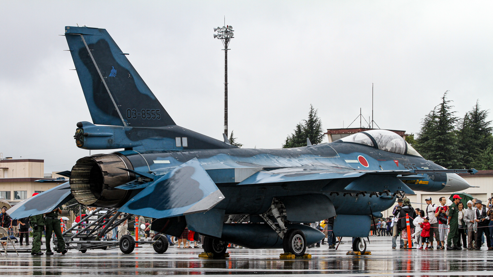 ハセガワのオンリーワン定番プラモ「航空自衛隊 支援戦闘機 三菱 F-2A