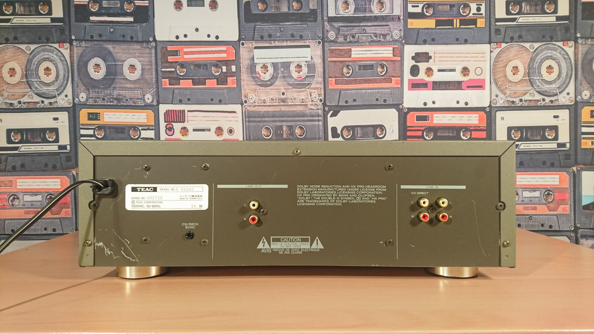 TEAC V-6030S 外観と内部を実機の画像で紹介 | スーパーカセッターズ