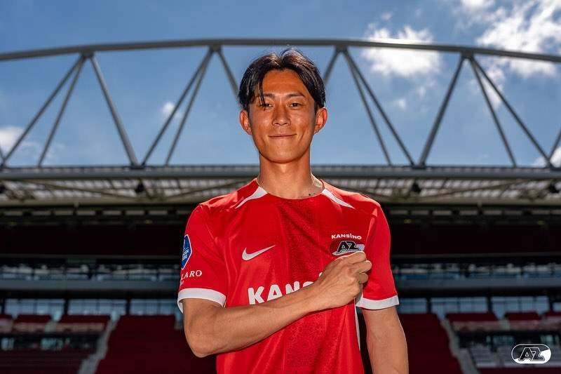 毎熊晟矢が新天地でユニホーム姿披露 背番号はプロ1年目と同じ16